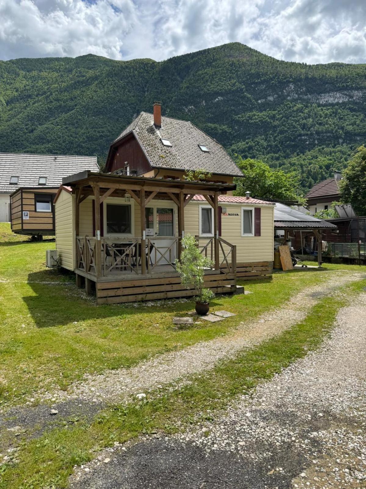Simonai Mobile Homes